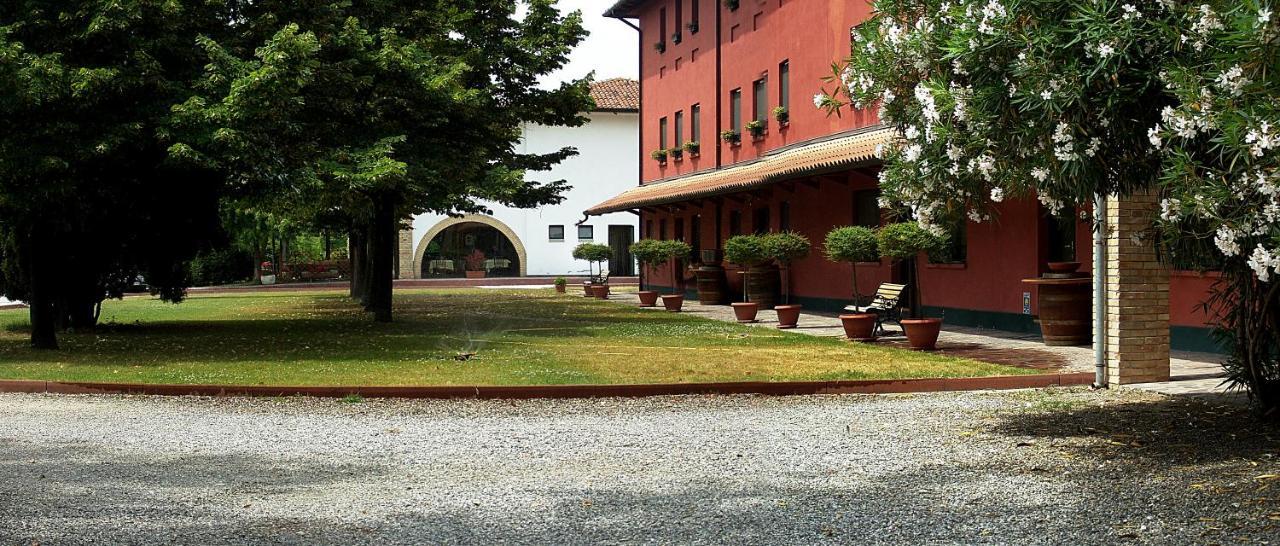 Agriturismo Isola Augusta Palazzolo dello Stella Bagian luar foto