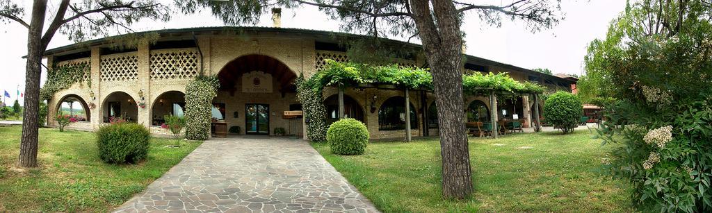 Agriturismo Isola Augusta Palazzolo dello Stella Bagian luar foto