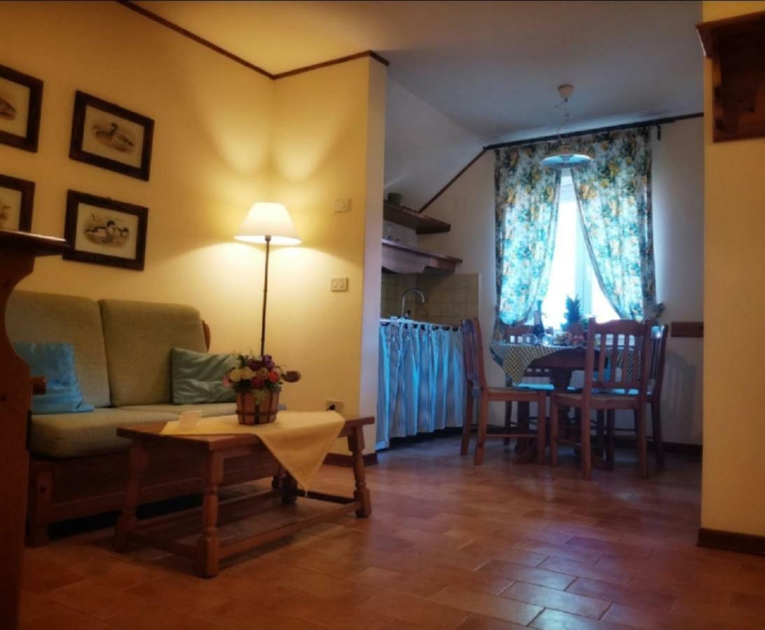 Agriturismo Isola Augusta Palazzolo dello Stella Bagian luar foto